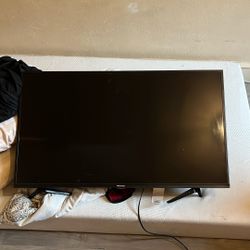 40” Tv (no Remote)
