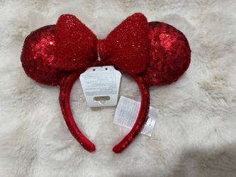 Disney Holiday Red Ears. BNWT. Shipping Available 