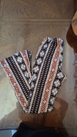 Bell bottom leggings