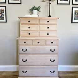 Natural wood vintage 7 drawer dresser