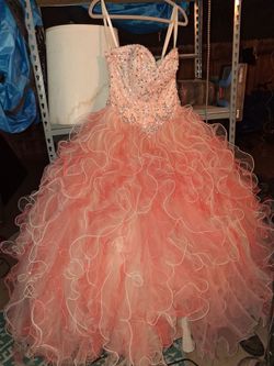 STUNNING 😍 PRINCESS BALL GOWN