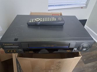 VCR Panasonic pv-s9670
