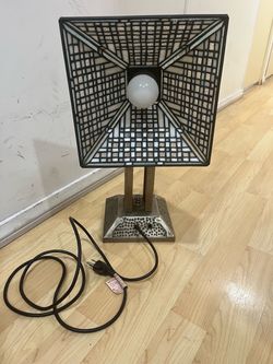 Swing Arm Table Lamp