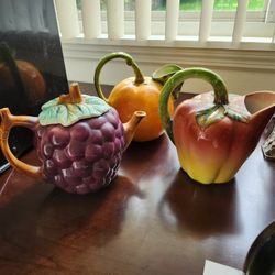 Vintage Italian pitchers (3)