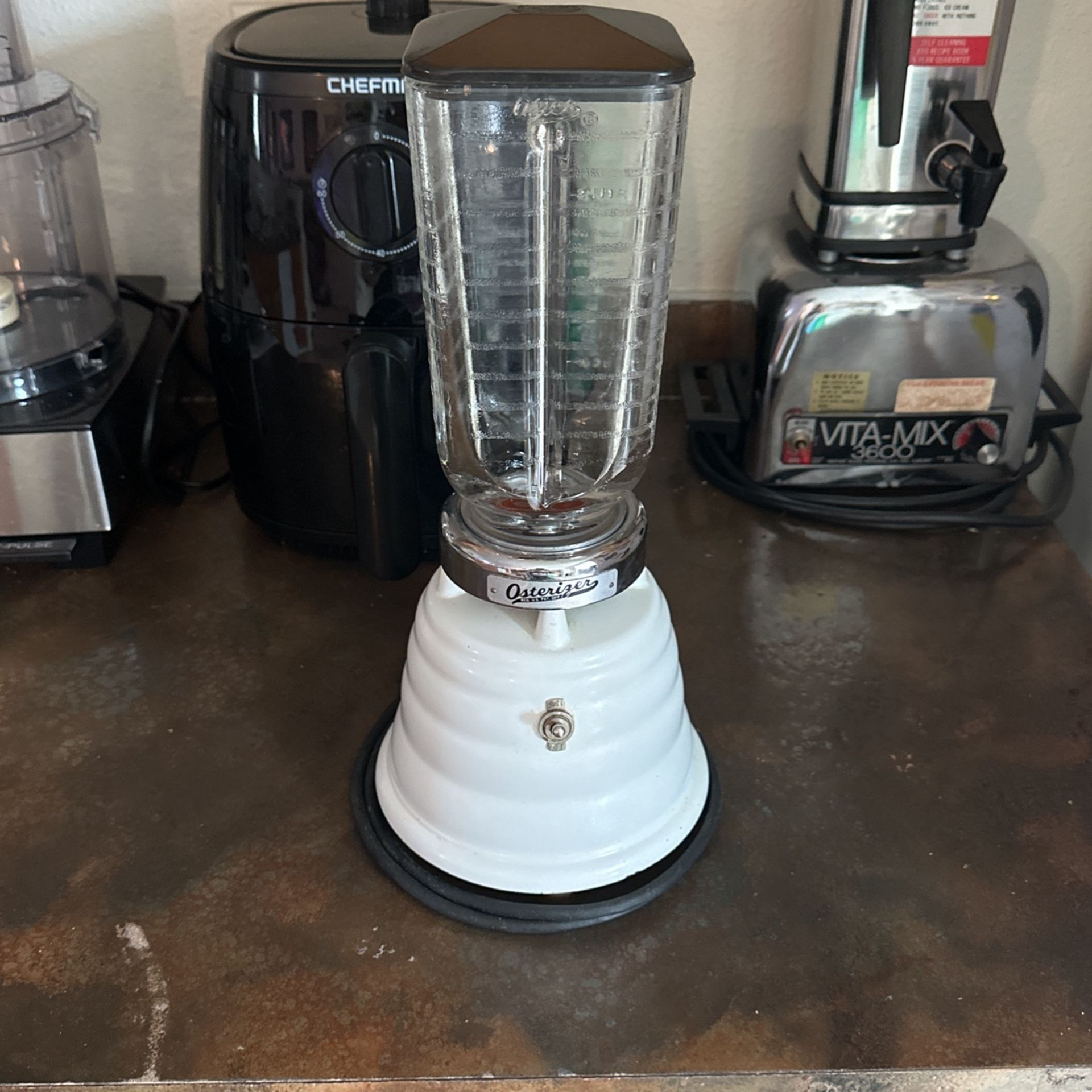 Vintage Osterizer Model 10 Blender