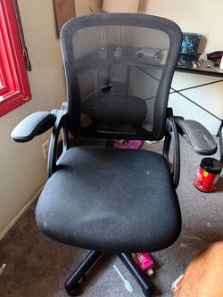OFFICE CHAIR; cross streets are Arapaho & Waterview