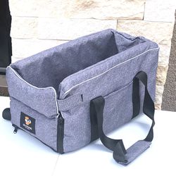 New - Console Dog Seat for Small Dogs. Safety Tether. Up to 10 Lb Dog.