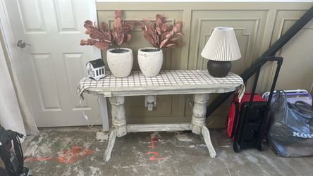Shabby chic end table