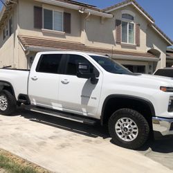 2025 Chevy 2500 Side Steps/Running Boards (2) 