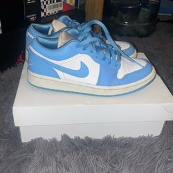 Air Jordan 1low Unc
