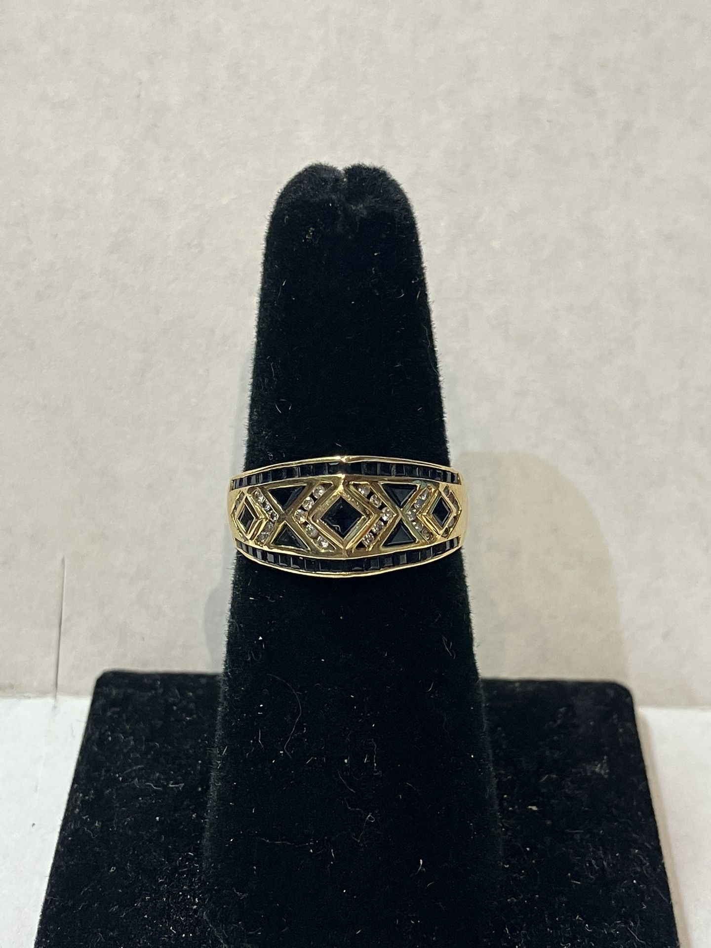 18k Gold Fashion Ring #109201-3 MJ