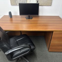 Executive Office Desk w/ Drawers + High-Back Chair – Solid & Professional