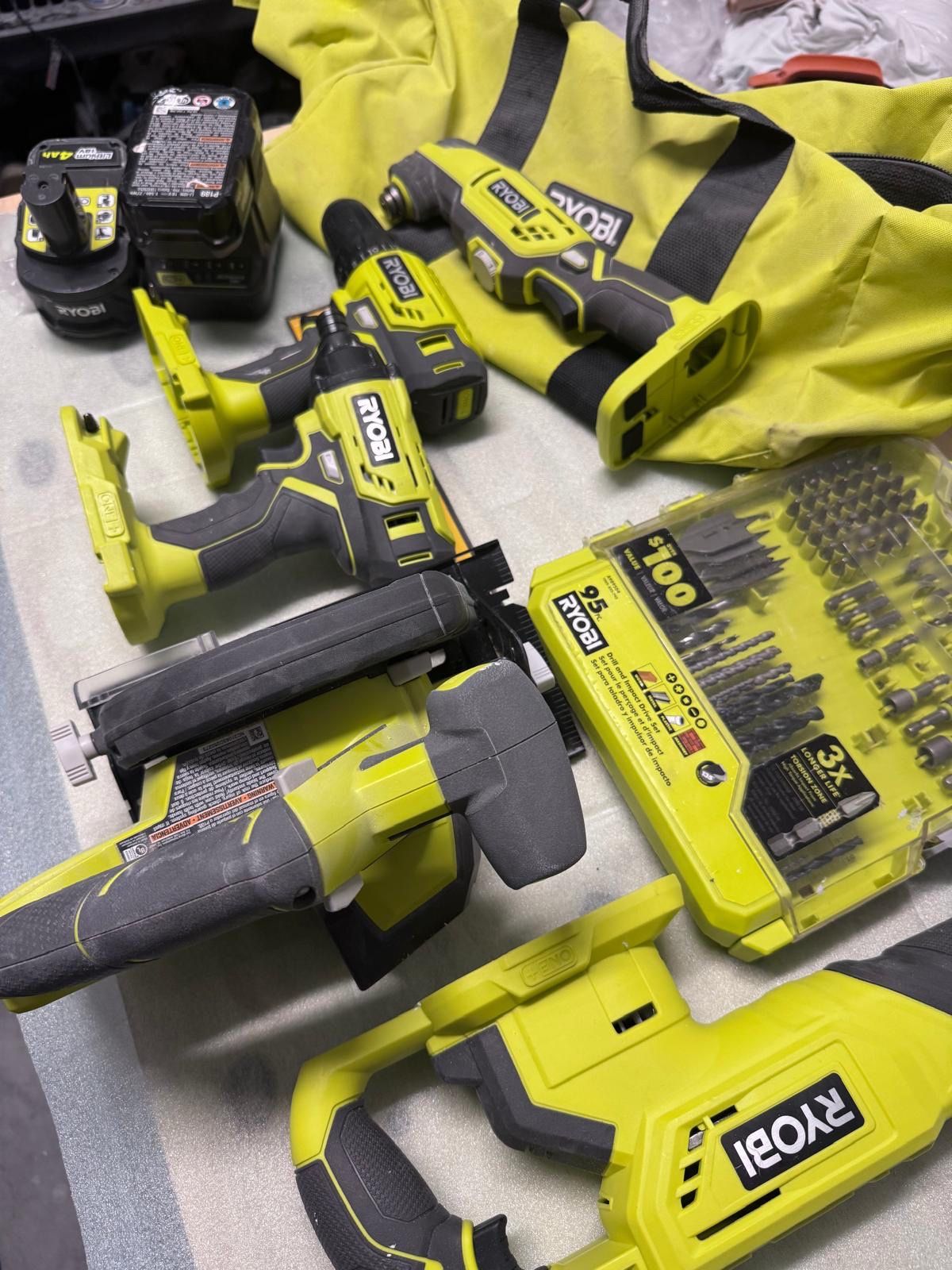 RYOBI ONE+ combo kit (6)