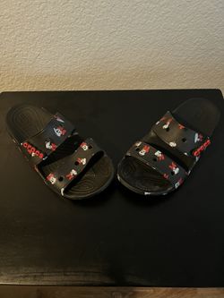 Exclusive Disney Minnie Mouse Crocs 