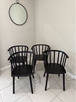 (4) Chairs