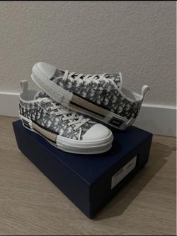Dior B23 Designer Shoes Reselling (NOT 1,800)!!