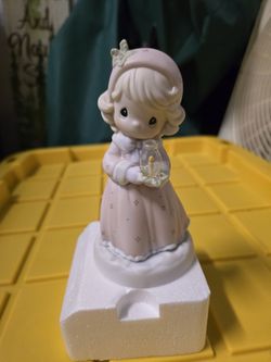 Precious Moments Figurine