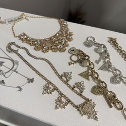 Jolleria $3 La Pieza