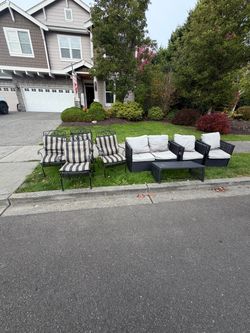 Free outdoor  furniture