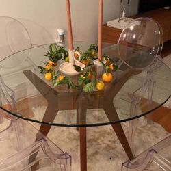 West Elm Jensen Round Dining Table 