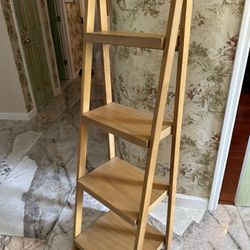 Wooden Ladder Shelf – Pickup Only (Lake Mary, FL)