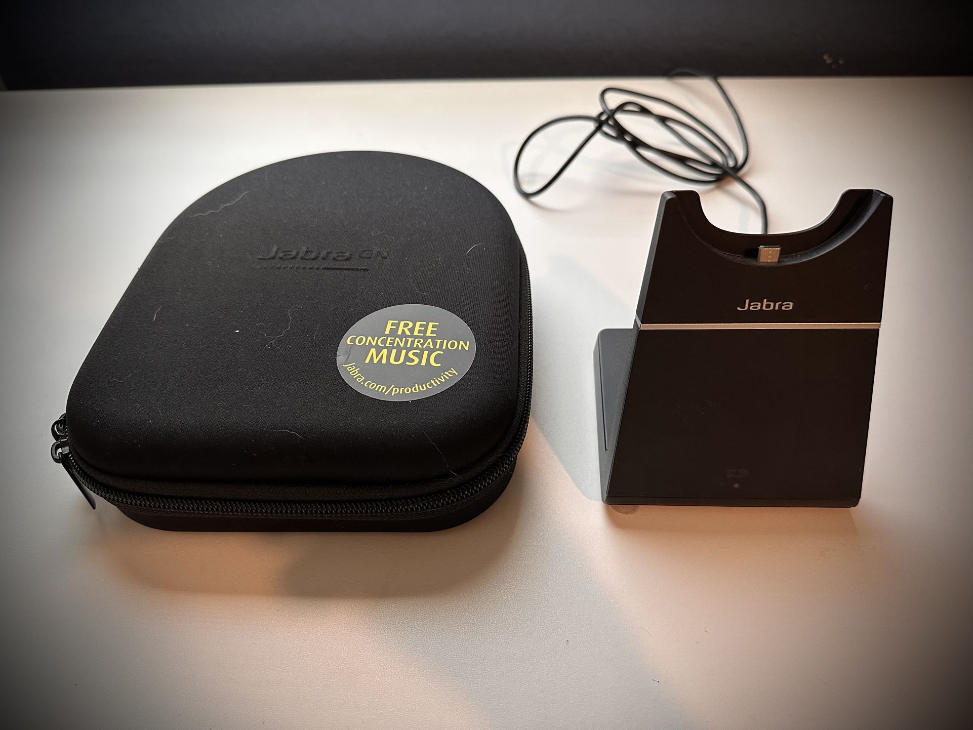 Jabra - Evolve 75 SE and Jabra Bluetooth Office Speaker