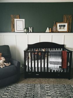 Graco Story 5-1 Crib FULL FRAME INCLUDED
