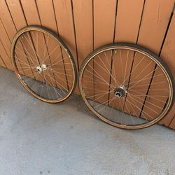 Campagnolo Record Strada.   700