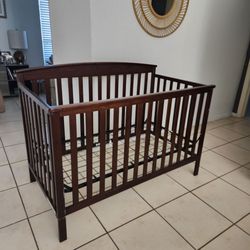 Walnut Espresso Baby Crib