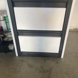 2 File Cabinet 
