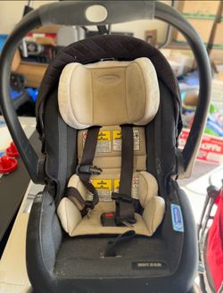 Graco SnugRide 35 Lite LX Infant Car Seat With Car Base