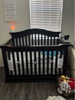 Crib/toddler bed