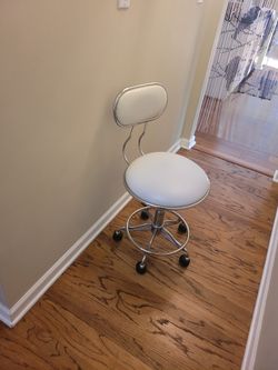 Hydraulic Chair