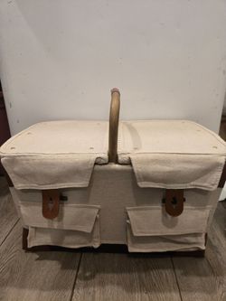 Picnic basket