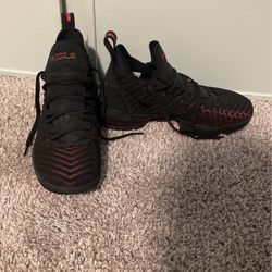 Lebron Basketball Shoes Size 10