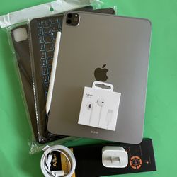 128GB Apple IPad Pro 11” 3rd Generation (2021 Model / M1 chip/ Liquid Retina / Face ID)  with pen, keyboard & Accesories (1TB $849)