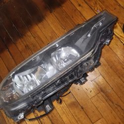 2014 Bmw 328i Headlight Right Side 