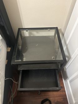 Black Night stand