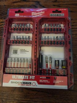 Milwaukee bit set