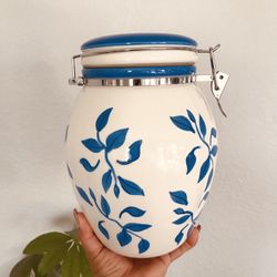 Floral jar