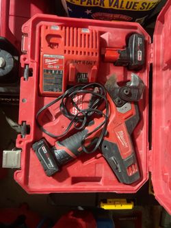 Milwaukee M12 Cordless MCM Cutter