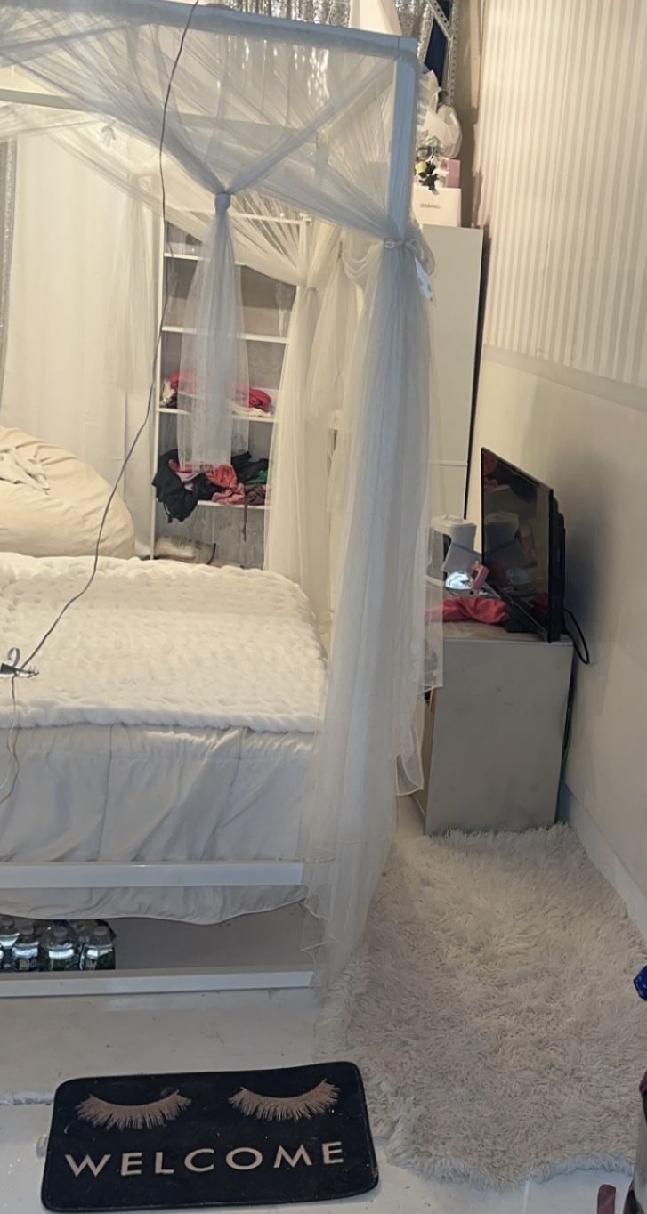 White Metal Canopy King Bed Frame