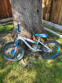 Bicycles For SALE. GOOD WORKING CONDITION  10$ BIG ONE FOR 50$