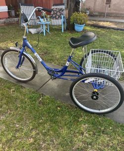 3 MONTHS OLD  SUN BICYCLES TRADITIONAL  TRIKE