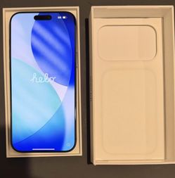NEW IPHONE 17 PRO MAX 256gb FACTORY UNLOCKED w Series 10 Watch
