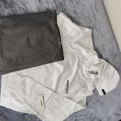 Essentials Hoodies And Sweats 