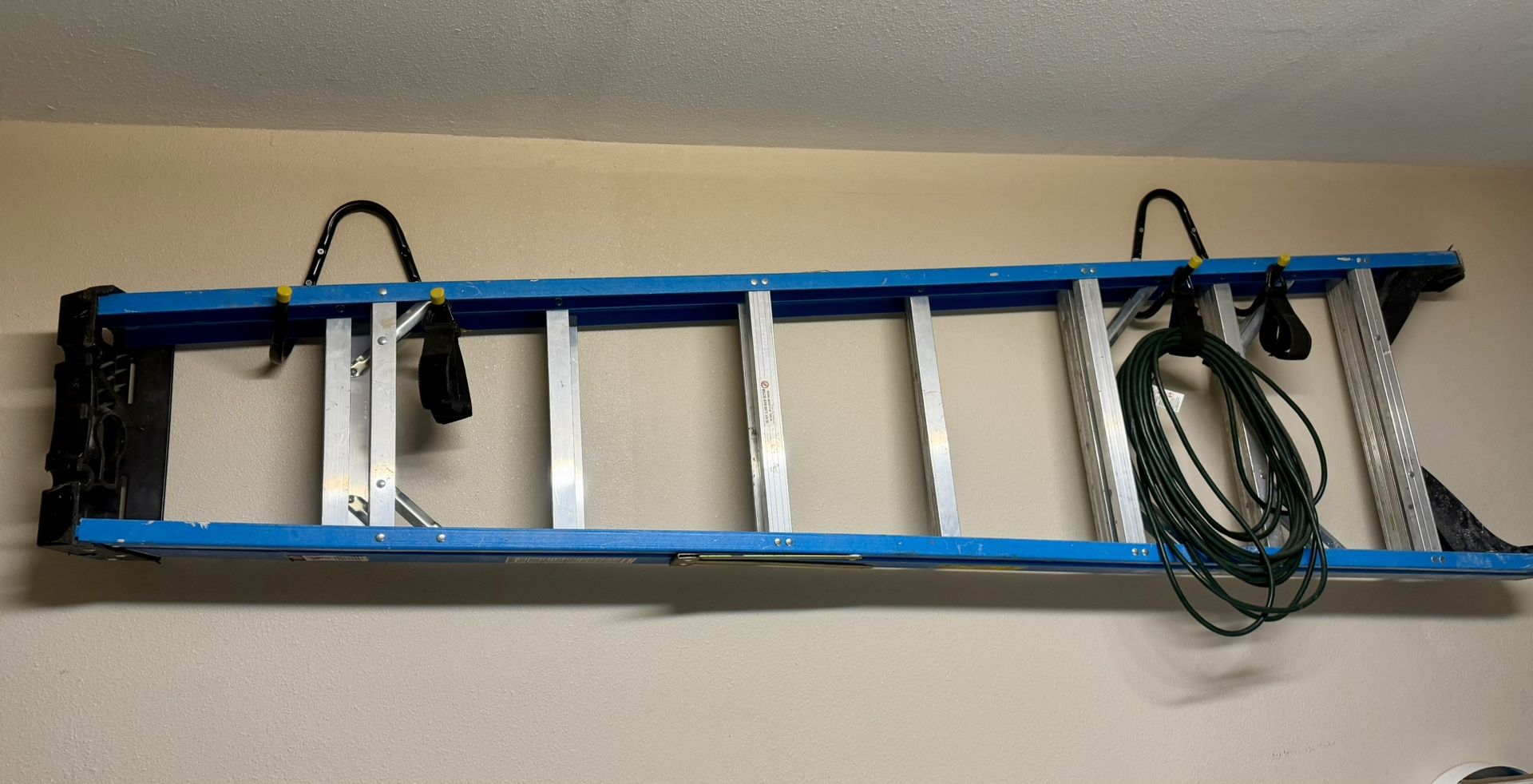 8 Foot Ladder 