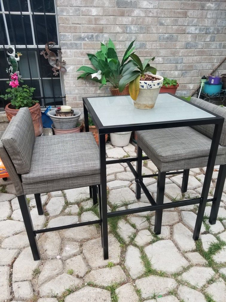 Patio set