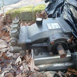 Hotsy Pressure Washing Pump 5gpm