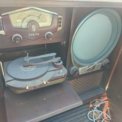 Vintage Zenith Console TV/Stereo/Record Player
